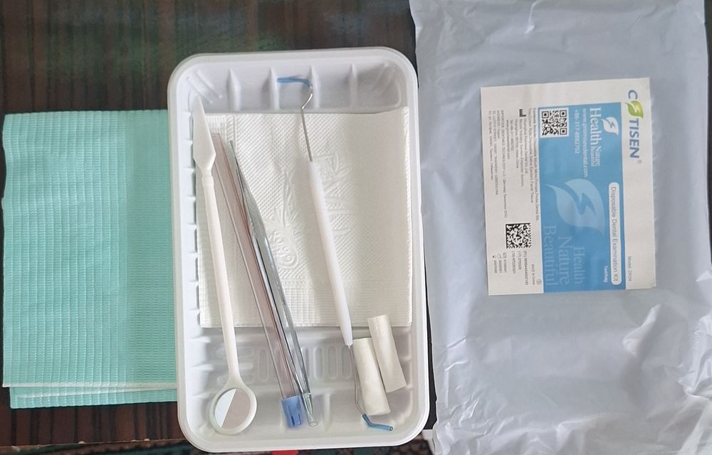 Продаются стерилный одноразовый халат. 
Материал: спандбонд
Сена: 14 0