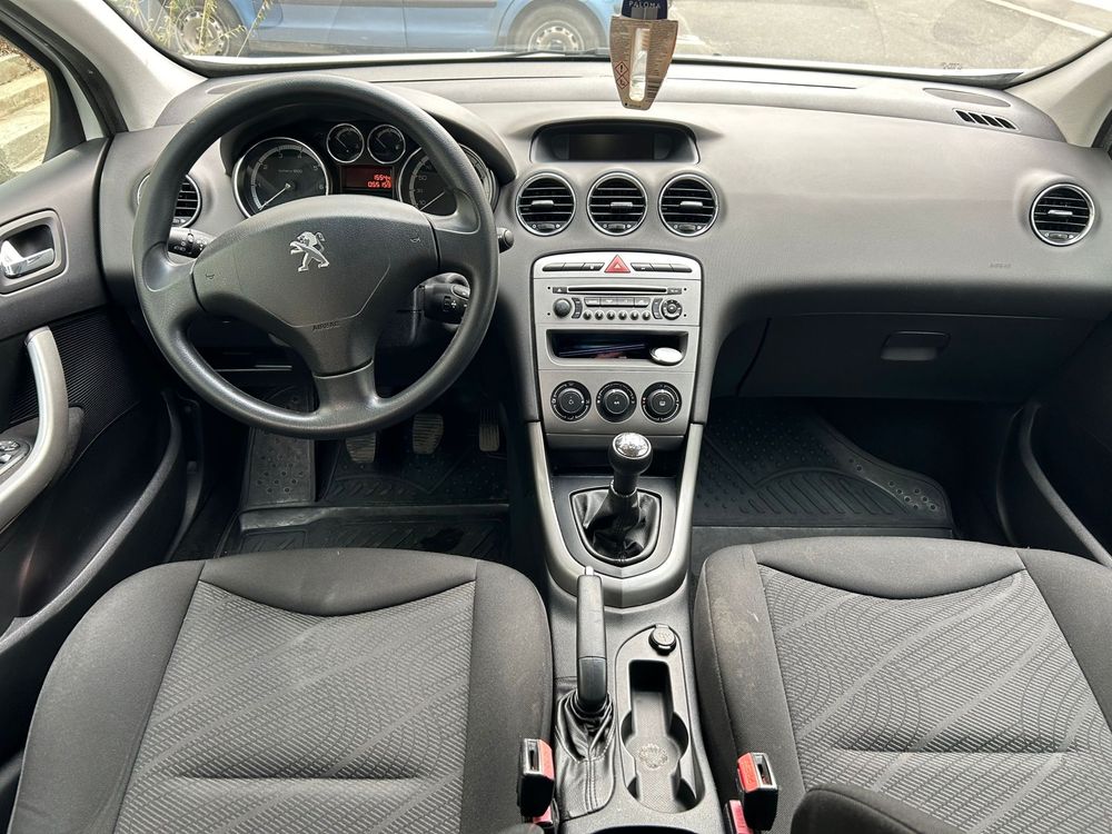 Peugeot 308 km reali 56000 !! Proprietar din 2018