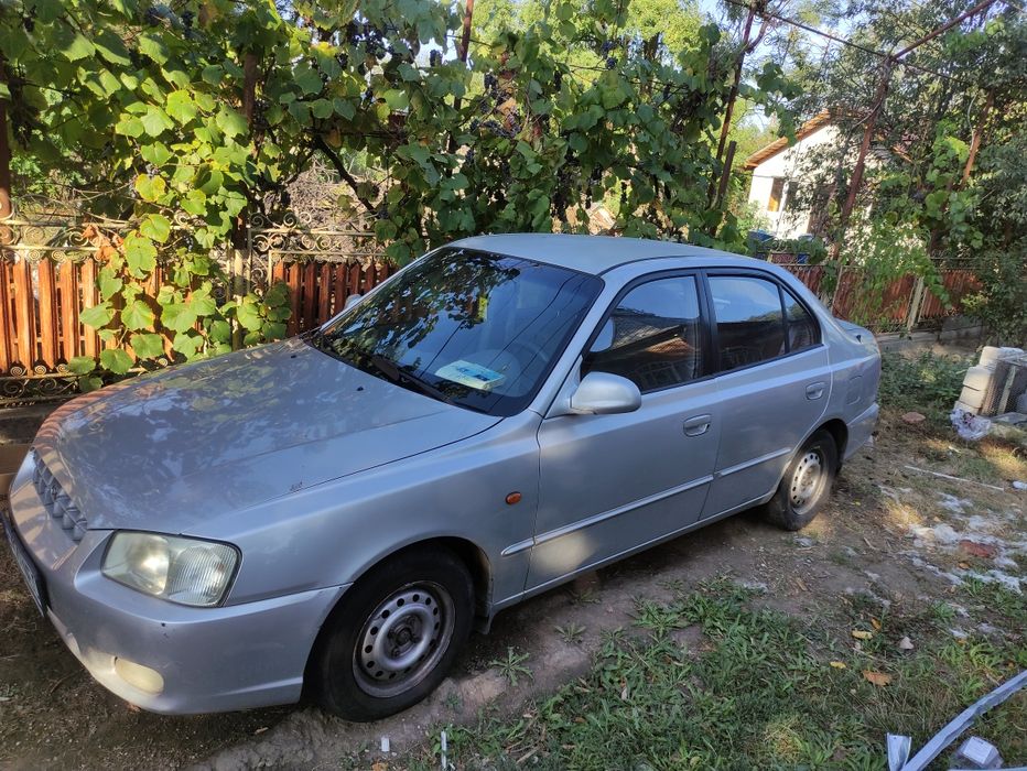 Hyundai Accent impecabil 16000 km