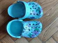 Slapi / pantofi de casa Crocs C4