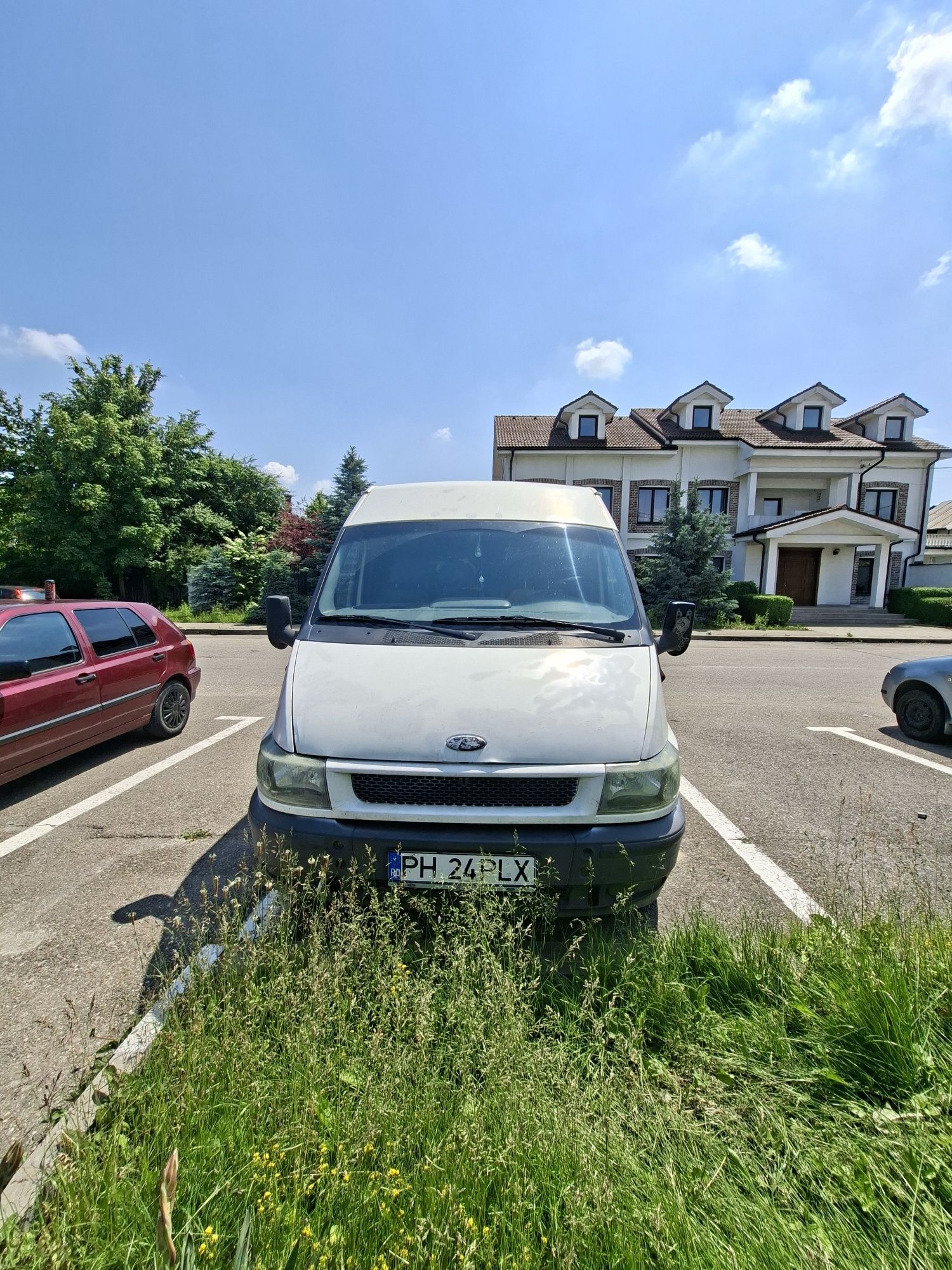 Vând sau schimb ford transit