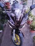 Vând motocicleta Yamaha fz6