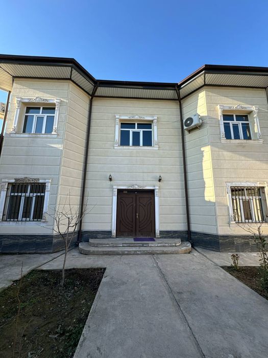 Sergili Ozgarish 2.6 sotix yevro remont 7 xonasi bor