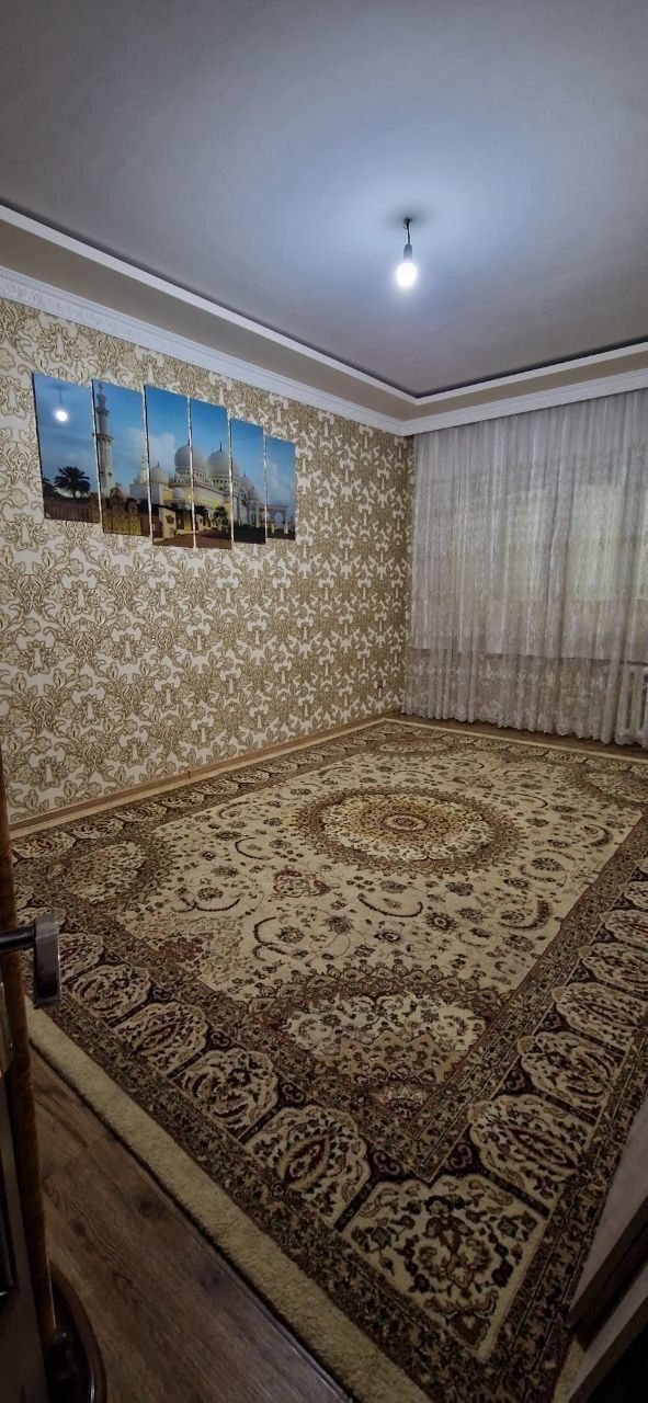 Аренда метро беруни 2.хонали оилага берилади хамма шароити бор