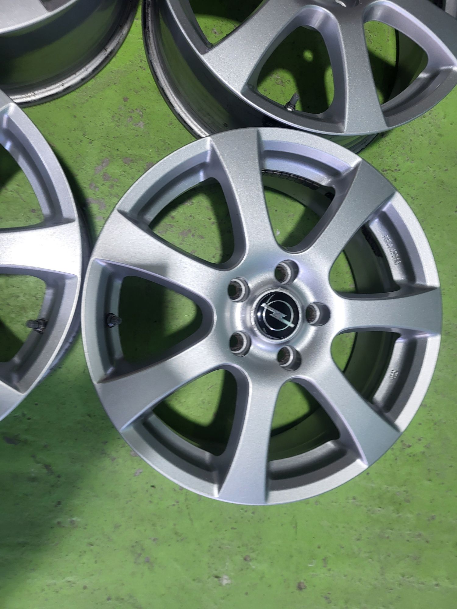 17 5x115 Opel лети джанти 5х115 опел