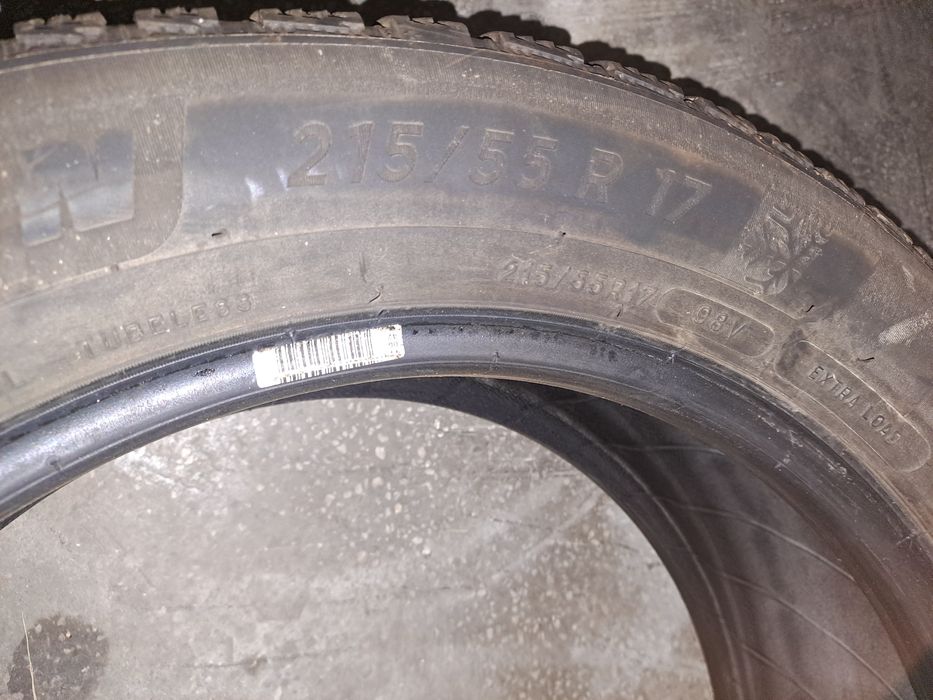Vând anvelope iarna tubeless Michelin 215/55/R17