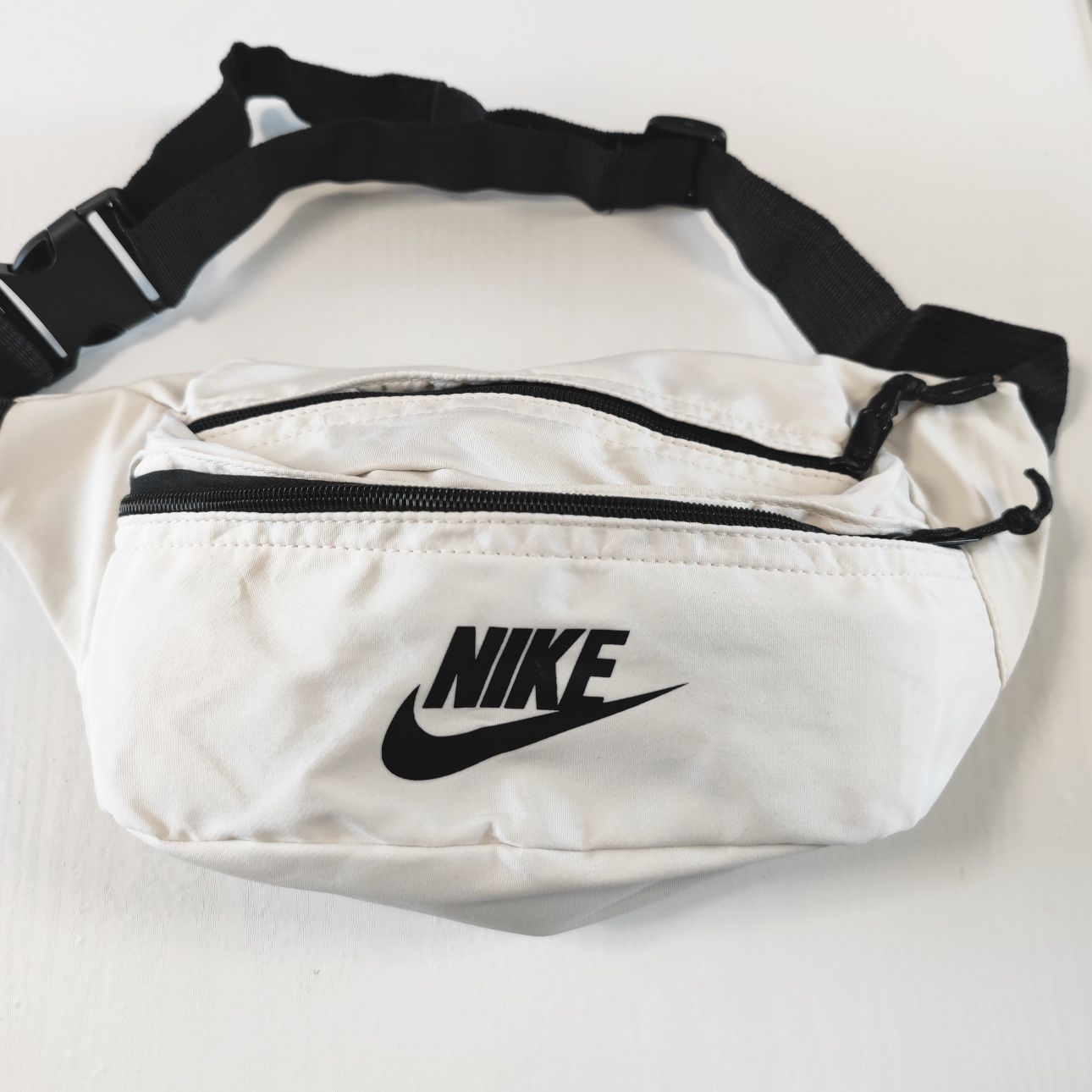 Чанта / паласка Найк (Nike)