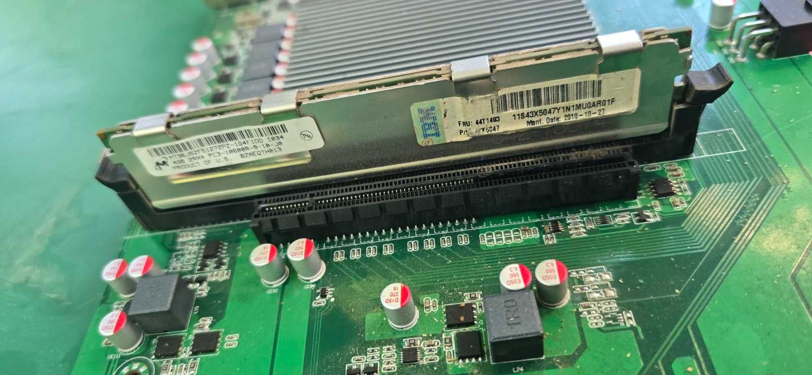 Дъно с 9 PCI-Express слота РАМ и 2 XEON процесора включени топ сделка!