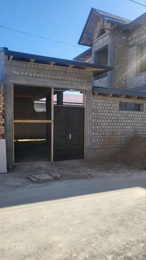 Продаеться дом коробка