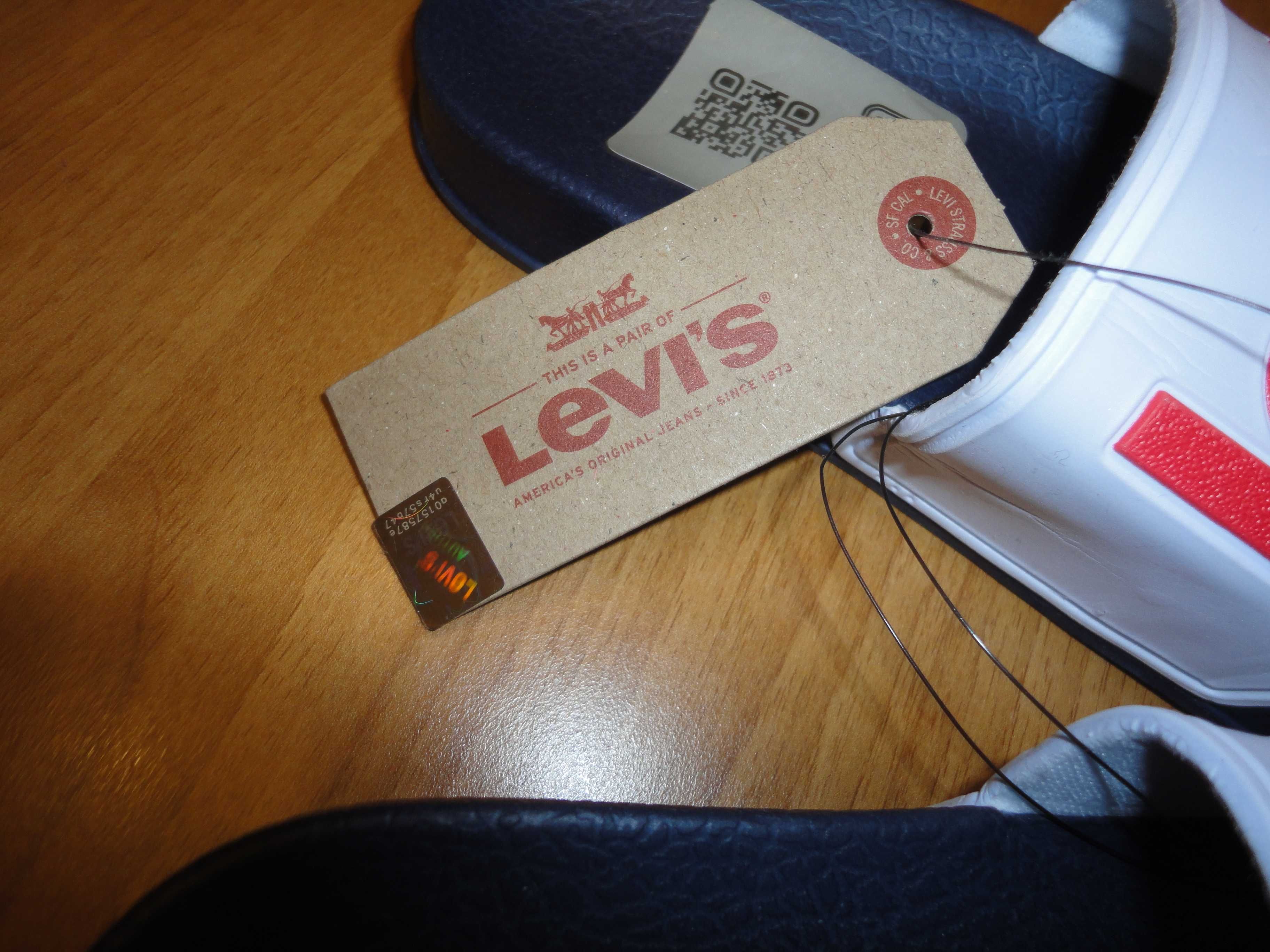 Levi's/28 размер/нови детски чехли