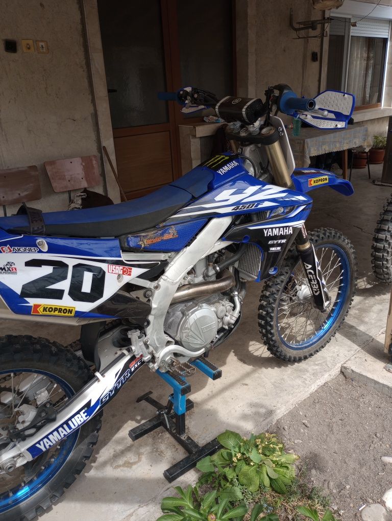 Продава се Yamaha450