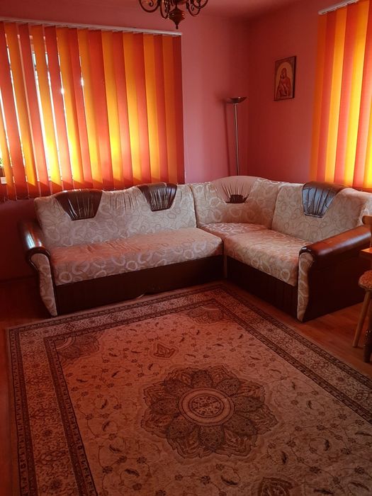 Vand coltar extensibil cu ladă de depozitare