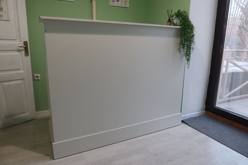 Продаю ресепшен, диванчик, обувницу и кресла