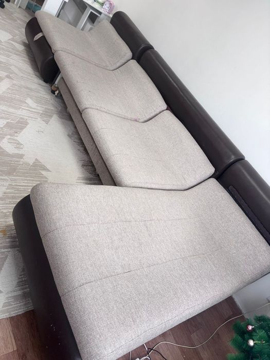 Продается диван.