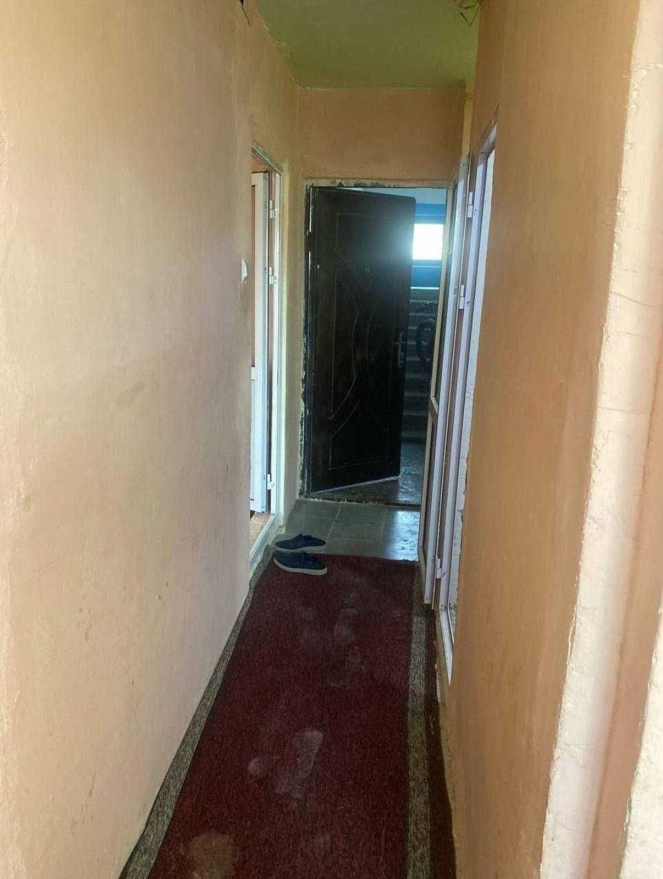1 хоналик квартира 4 этаж динамо бозорча