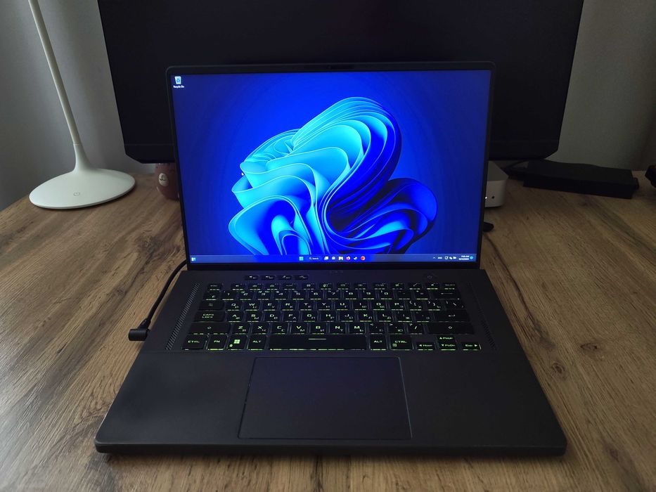 Ноутбук Asus ROG Zephyrus G16 (2023) - i7-12700H/4070/48GB RAM/1TB SSD
