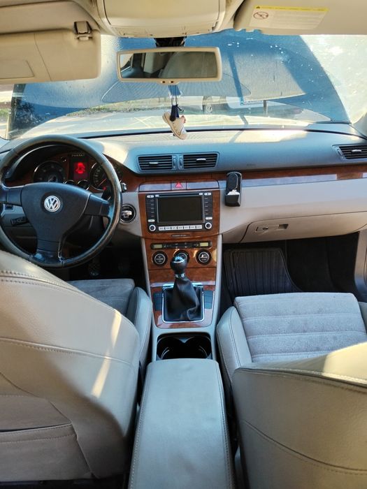 Vand WV Passat,pret usor negociabil 1999 €