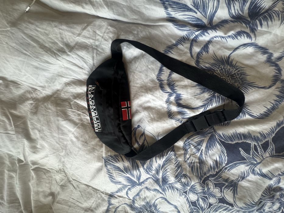 Borseta napapijri noua