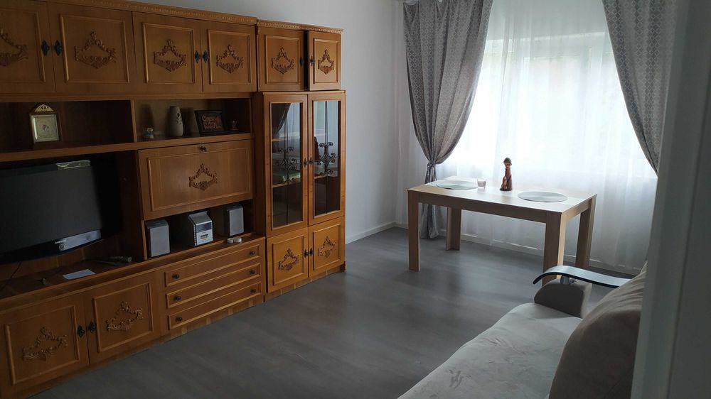 Ap de inchiriat zona H-uri
