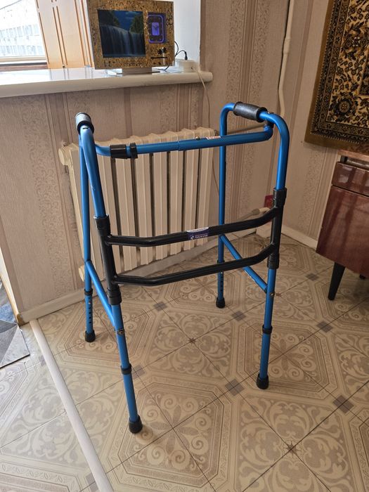 Продам ходунки для взрослых