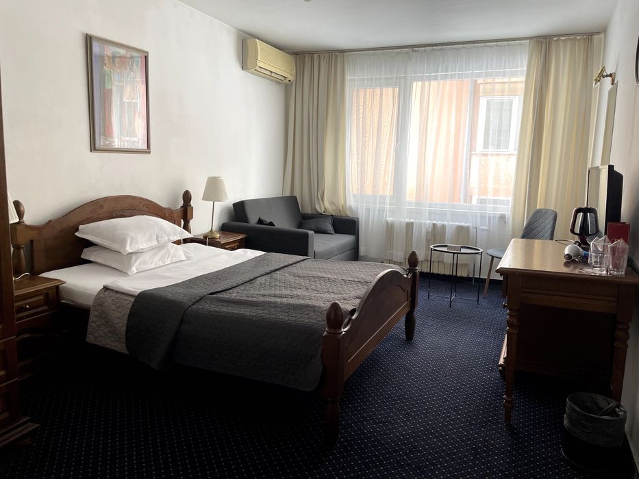 Легло от масив 165/190см