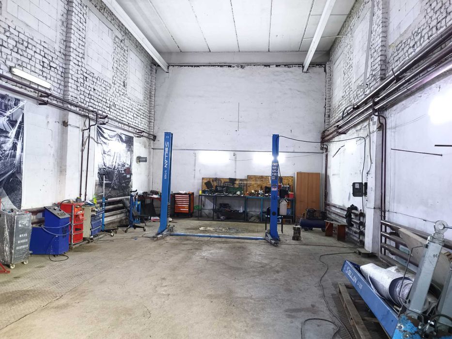 Сдам в аренду СТО.  Технопарк.