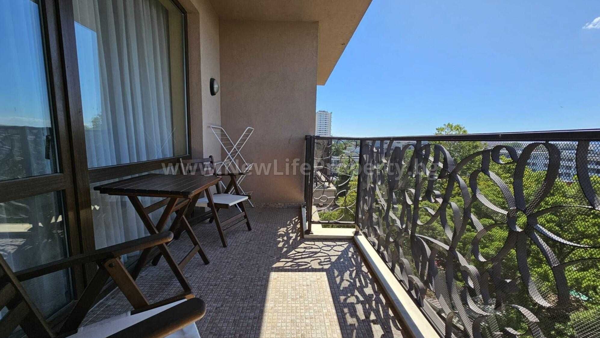 Двустаен апартамент в комплекс ”Royal Beach Barcelo”, Слънчев бряг