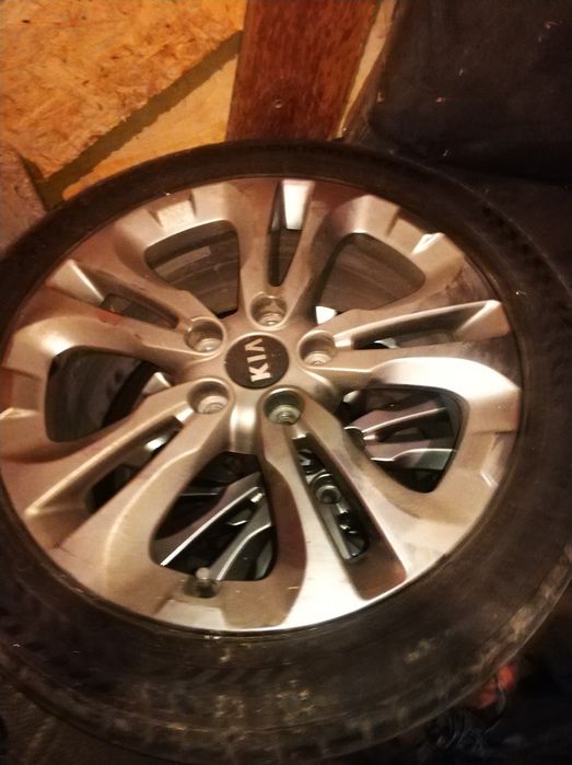 Оригинальные диски с резиной kia