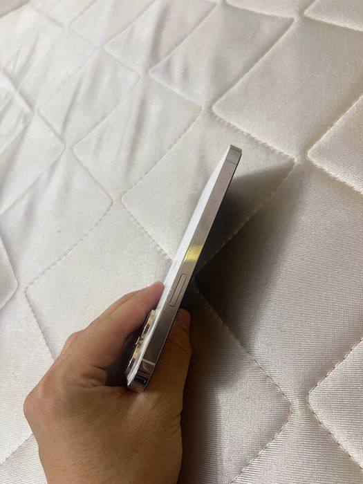 iphone 13 pro    .