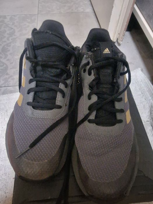 Маратонки adidas 38 номер