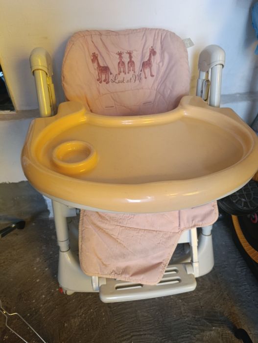 Детский стулчик можно регулировать высоту