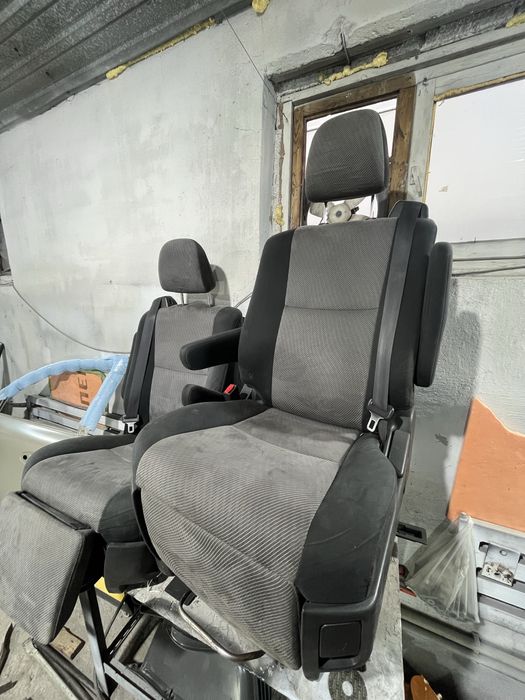 Сиденья toyota alphard