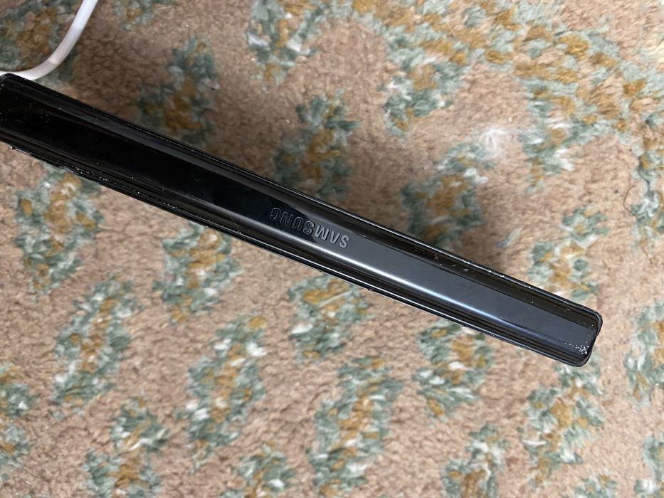 dezmembrez samsung flip