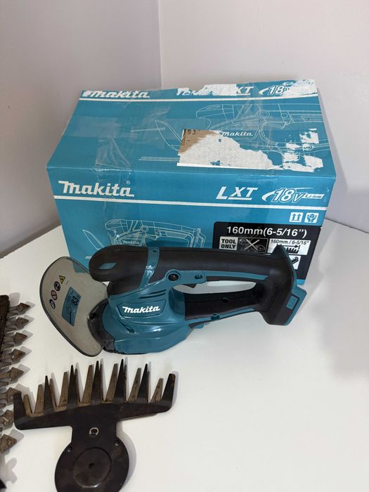 Makita Foarfeca pentru iarba si gard viu DUM604ZX