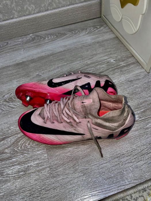 Бутсы Nike в хорошем качестве