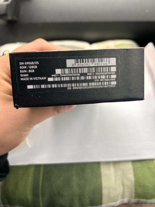 Vând Samsung Galaxy S22 Plus – 128 GB