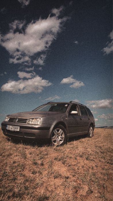 Vând masină vw golf