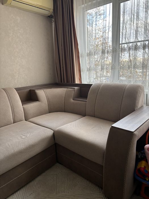 Диван в гостиную(угловой)