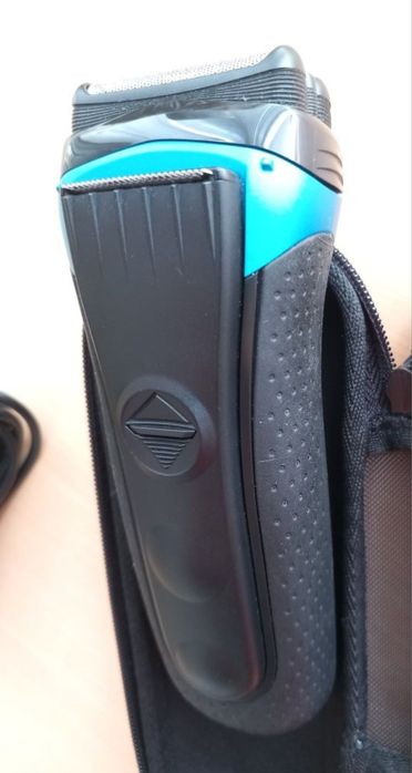 Електрическа самобръсначка Braun Series 3 ProSkin