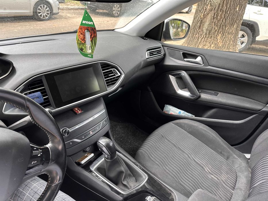 peugeout 308 2016