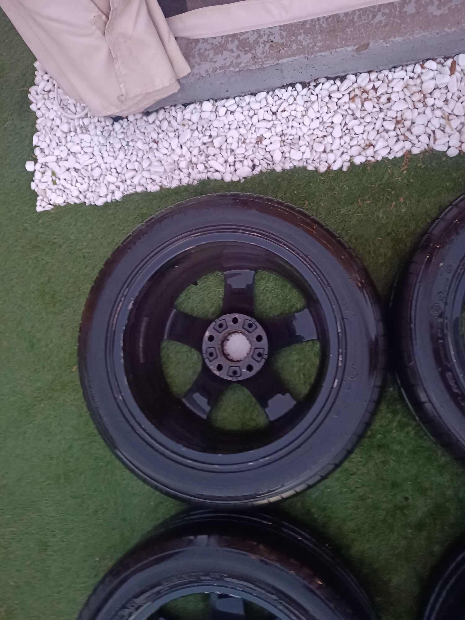 BMW F30 17" Оригинални джанти стил 393 + Runflat Bridgestone DOT 2022