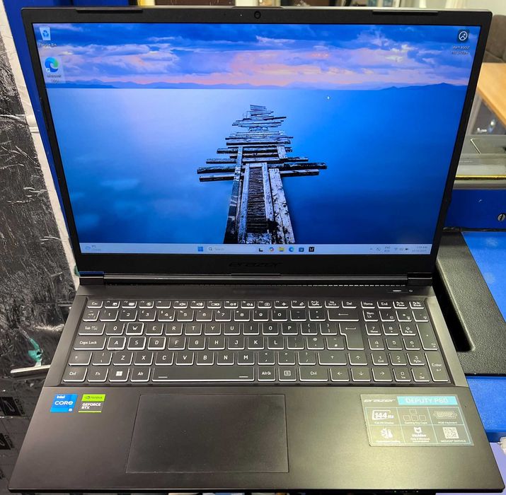 Hope Amanet P10/Laptop Gaming eRazer Deputy P60