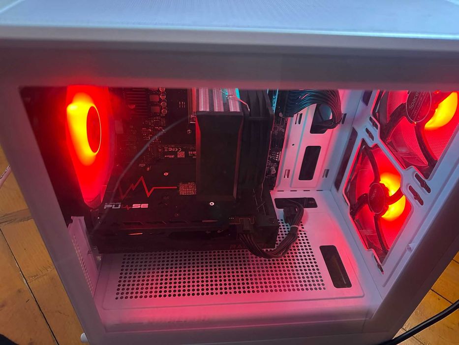 PC gaming Ryzen 5 8400F RX6600