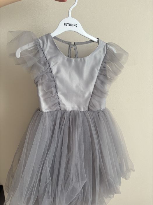 Продам платье на девочку