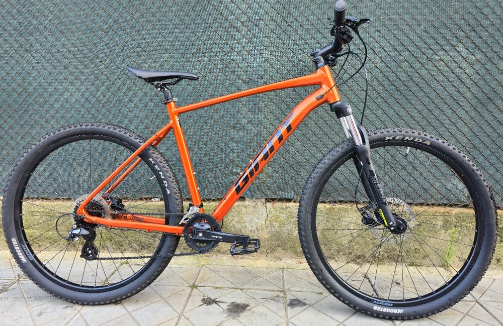 Като нов Giant Talon 29 цола XL размер 2x8 скорости Хидравлични дисков