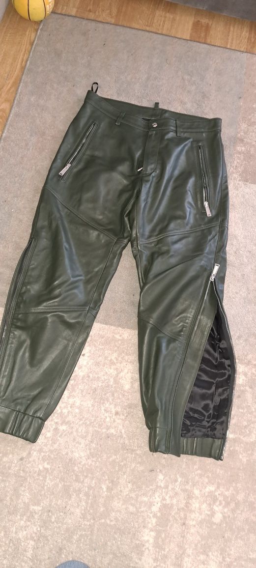 Vând pantaloni de piele dsquared2