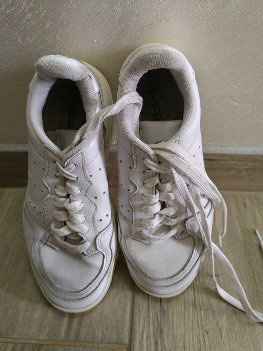 Дамски кецове Adidas