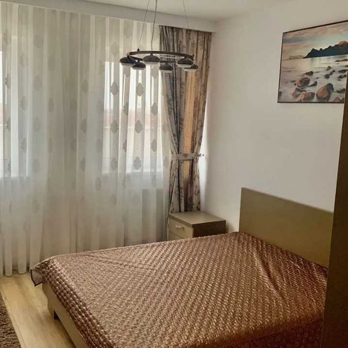 Дава се под наем Тристаен апартамент в Пловдив, Каменица 1 - 86 кв.м за 209.1 € - Снимка #1
