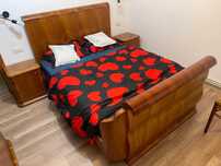 Mobilier din lemn masiv furnir de nuc – Set complet recondiționat
