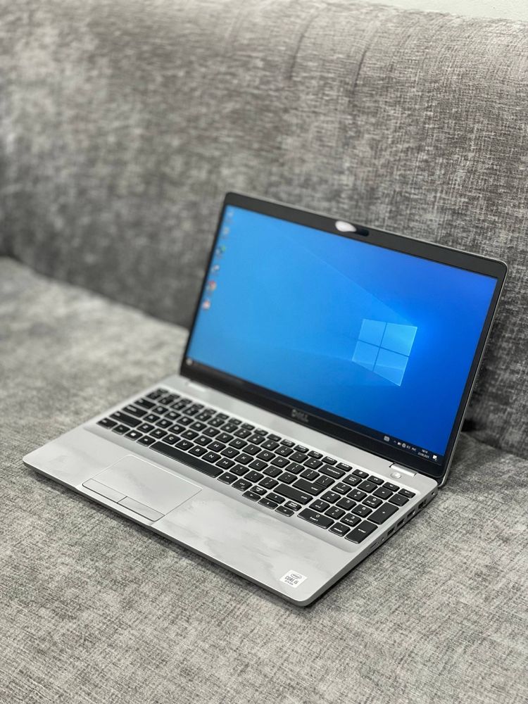 Dell laptop.